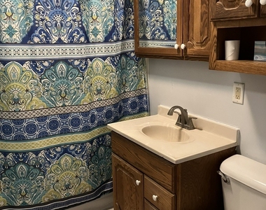 513 E Main Street - Photo Thumbnail 12