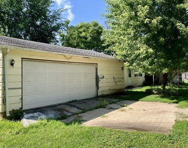 513 E Main Street - Photo Thumbnail 25