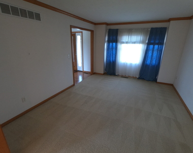 3125 Old Jamestown Road - Photo Thumbnail 6