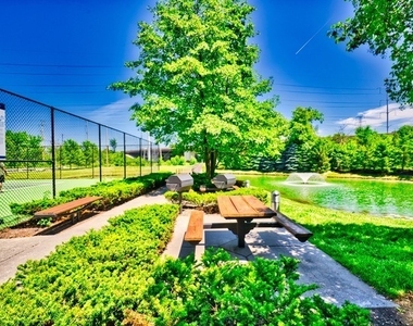 9725 Woods Drive - Photo Thumbnail 23