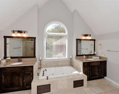 310 Windsor Gate Cove Ne - Photo Thumbnail 39