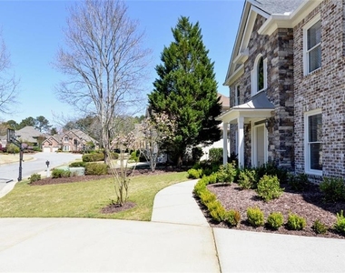 310 Windsor Gate Cove Ne - Photo Thumbnail 2
