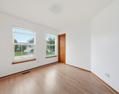 1909 Havenhill Drive - Photo Thumbnail 16