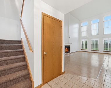 1909 Havenhill Drive - Photo Thumbnail 5