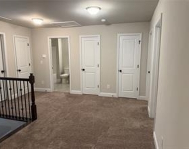 3772 Ledgemont Drive - Photo Thumbnail 5