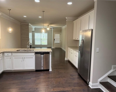 3772 Ledgemont Drive - Photo Thumbnail 13