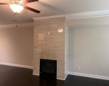 3772 Ledgemont Drive - Photo Thumbnail 6