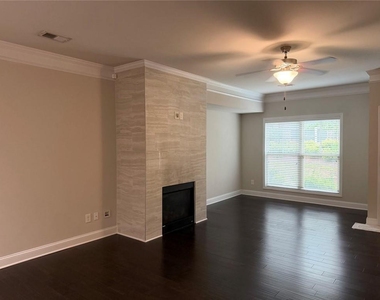 3772 Ledgemont Drive - Photo Thumbnail 7