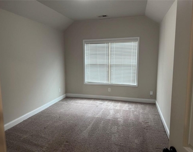 3772 Ledgemont Drive - Photo Thumbnail 26