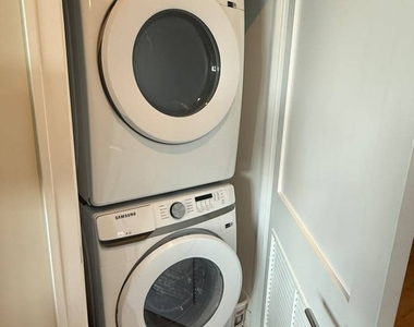 2105 W Caton Street - Photo Thumbnail 15