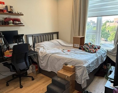 2105 W Caton Street - Photo Thumbnail 11