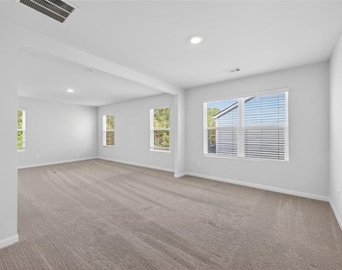 7566 Jennadee Drive - Photo Thumbnail 14
