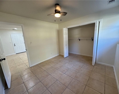 3915 Emerald North Drive - Photo Thumbnail 34