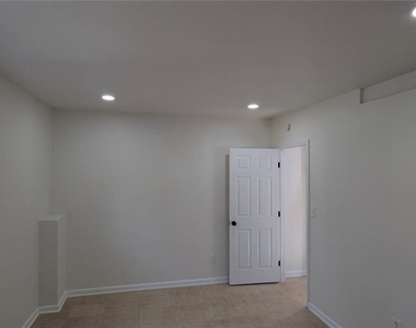 3915 Emerald North Drive - Photo Thumbnail 38