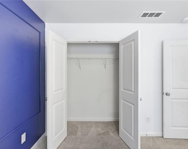 586 Morrow Lane Sw - Photo Thumbnail 20
