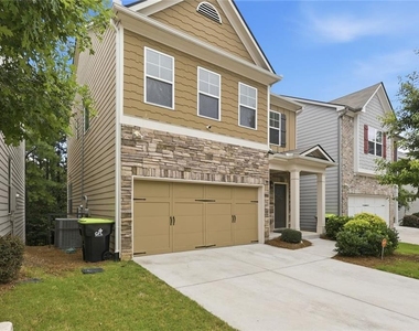 586 Morrow Lane Sw - Photo Thumbnail 1