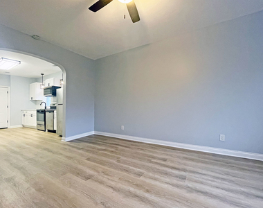2429 W Cortland Street - Photo Thumbnail 2