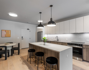 1706 Sherman Avenue - Photo Thumbnail 3