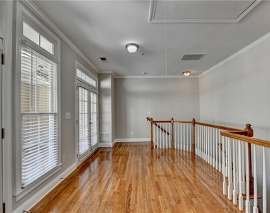 813 Clifton Heights Lane Ne - Photo Thumbnail 45