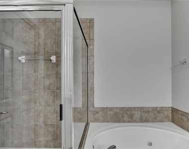 813 Clifton Heights Lane Ne - Photo Thumbnail 31