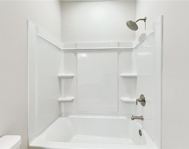 321 Sammon Way - Photo Thumbnail 19