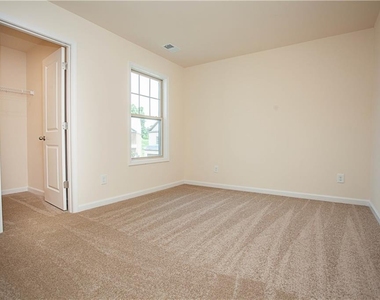 4505 Almanor Circle - Photo Thumbnail 39