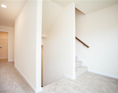 4505 Almanor Circle - Photo Thumbnail 24