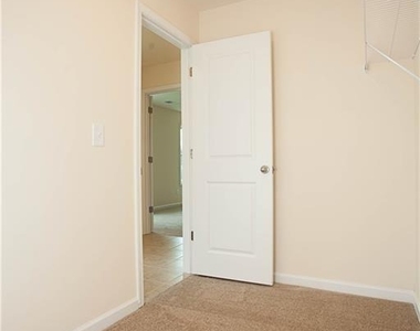 4505 Almanor Circle - Photo Thumbnail 35