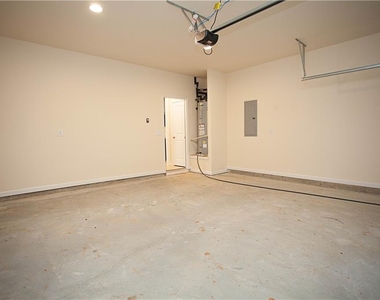 4505 Almanor Circle - Photo Thumbnail 21