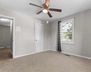 2164 Monroe Avenue - Photo Thumbnail 7