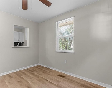 2164 Monroe Avenue - Photo Thumbnail 4