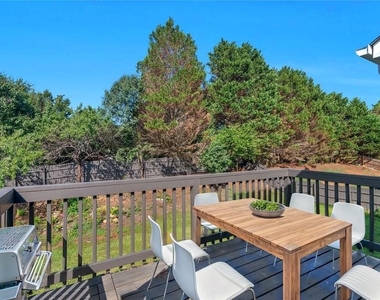 6060 Winston Trace - Photo Thumbnail 35
