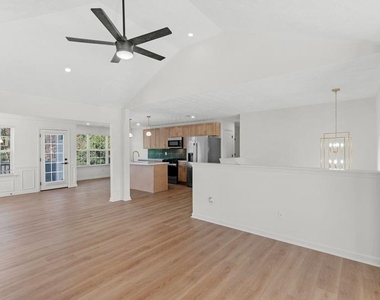 6060 Winston Trace - Photo Thumbnail 5