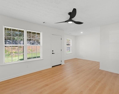 6060 Winston Trace - Photo Thumbnail 26