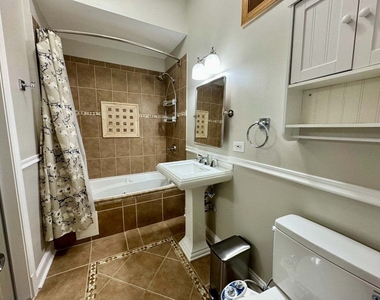 1537 N Fairfield Avenue - Photo Thumbnail 14