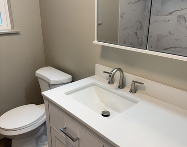 5721 W Addison Street - Photo Thumbnail 16