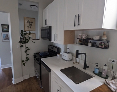 958 N Winchester Avenue - Photo Thumbnail 5