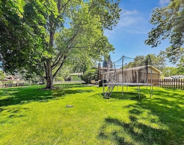 318 W Hackberry Drive - Photo Thumbnail 14