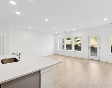 198 Redbud Road - Photo Thumbnail 1