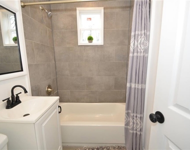 1350 Kenilworth Drive Sw - Photo Thumbnail 10