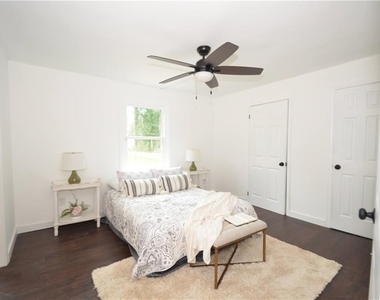 1350 Kenilworth Drive Sw - Photo Thumbnail 7