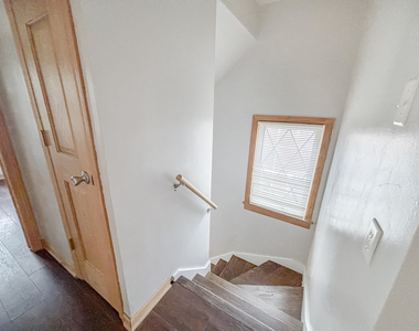 5156 W 63rd Place - Photo Thumbnail 18