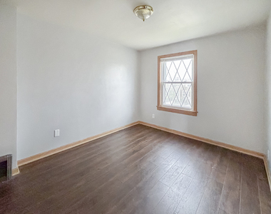 5156 W 63rd Place - Photo Thumbnail 11