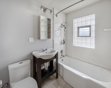 5156 W 63rd Place - Photo Thumbnail 17