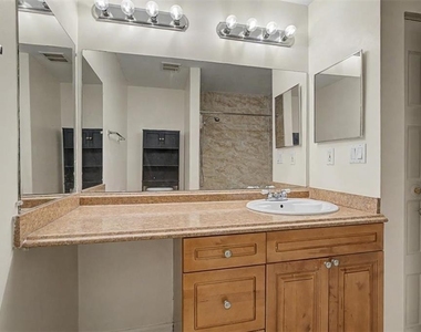 6350 Hawthorne Terrace - Photo Thumbnail 34