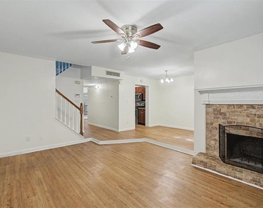 6350 Hawthorne Terrace - Photo Thumbnail 10