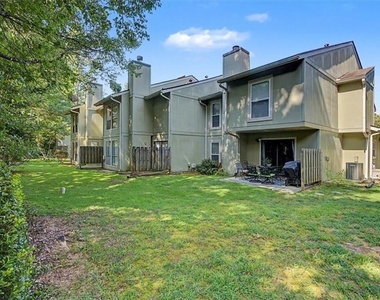 6350 Hawthorne Terrace - Photo Thumbnail 38