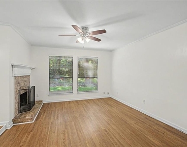 6350 Hawthorne Terrace - Photo Thumbnail 12
