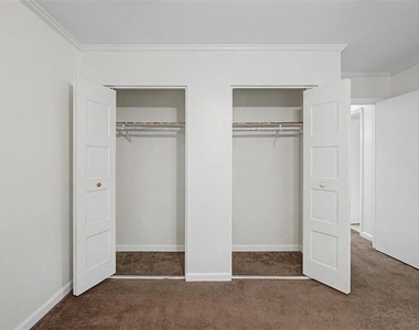 6350 Hawthorne Terrace - Photo Thumbnail 32