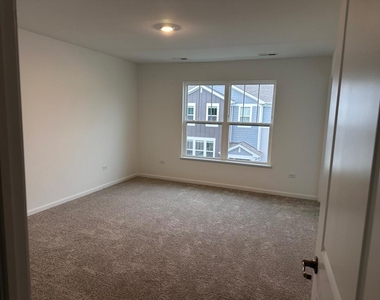 560 Wolverine Drive - Photo Thumbnail 16
